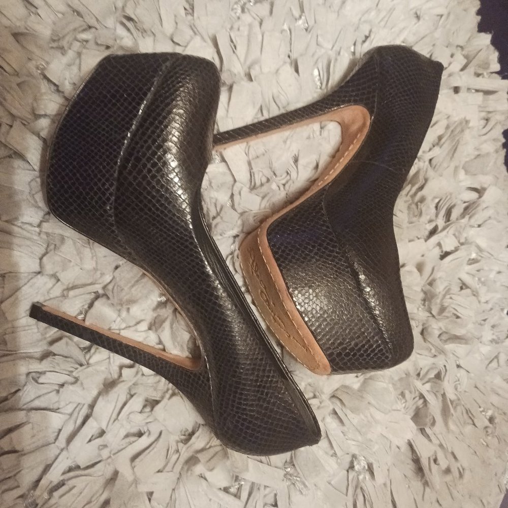 Black heels